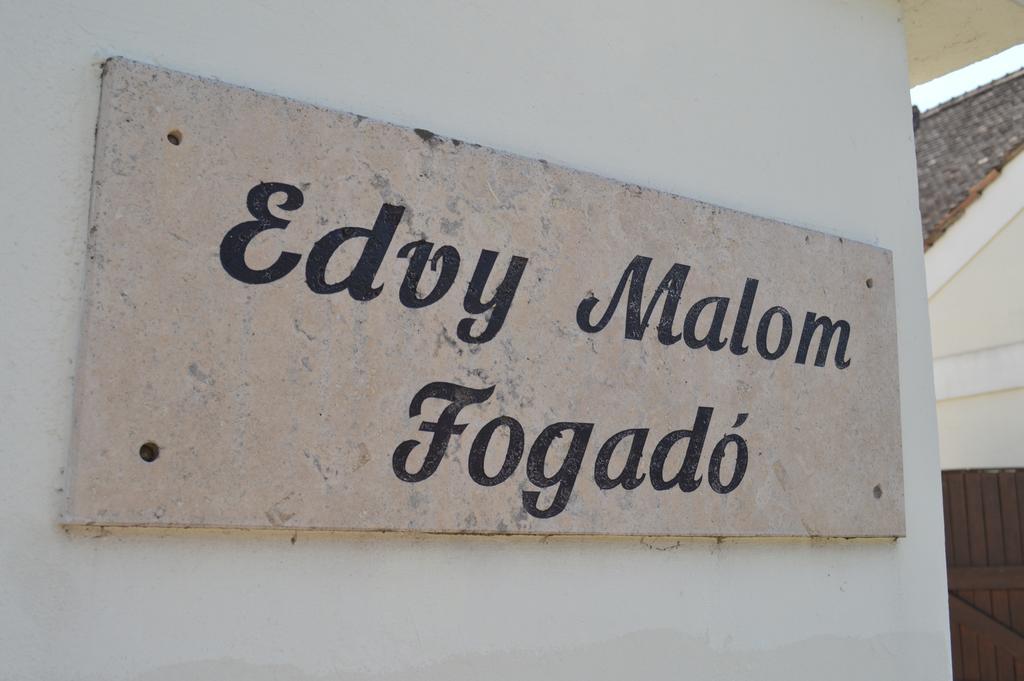Edvy Malom Fogado Barokk Udvarhaz Pápa Eksteriør billede
